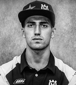 LUCIANO BENAVIDES